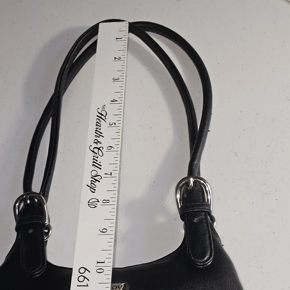 Kounty Black Leather Shoulder Bag - Picture 6 of 16